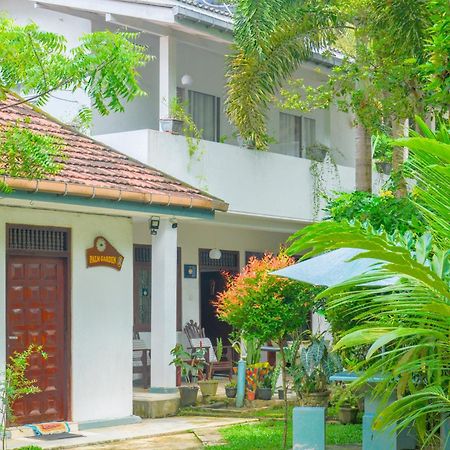 Palm Garden Guest House Ґалле Екстер'єр фото