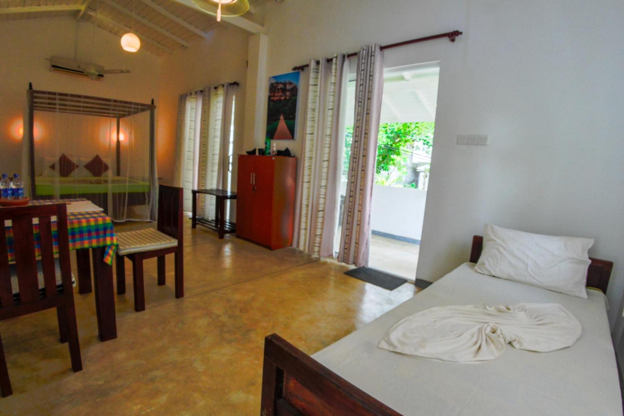 Palm Garden Guest House Ґалле Екстер'єр фото