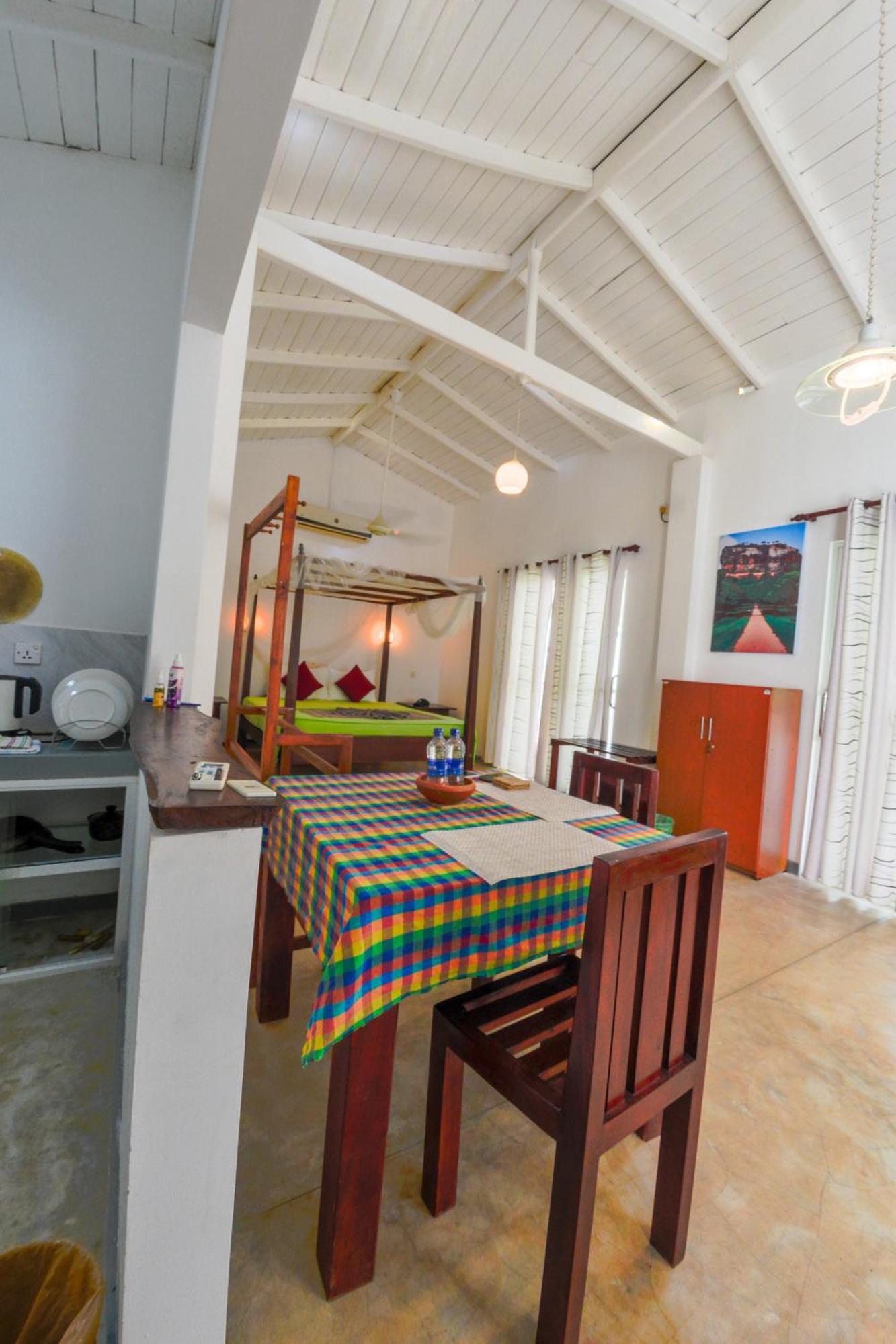 Palm Garden Guest House Ґалле Екстер'єр фото