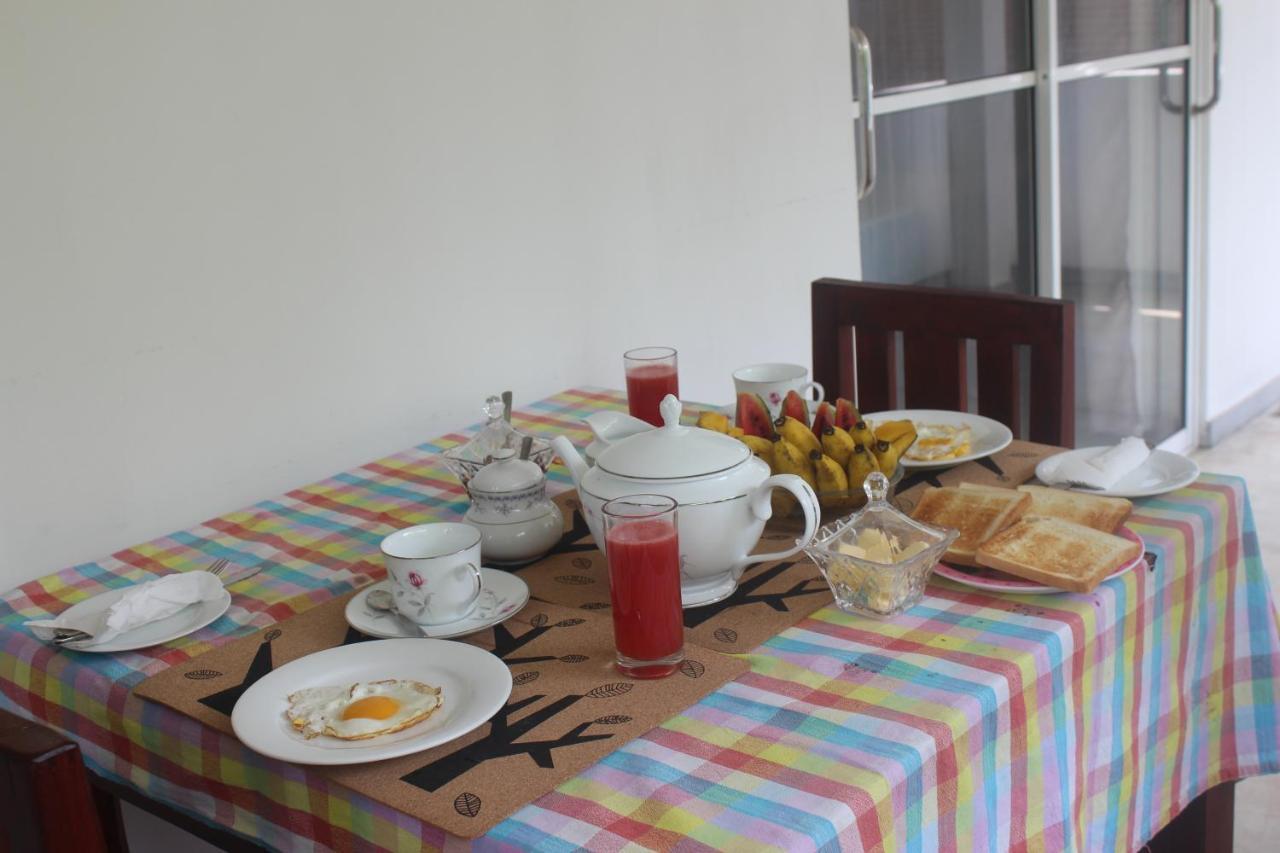 Palm Garden Guest House Ґалле Екстер'єр фото